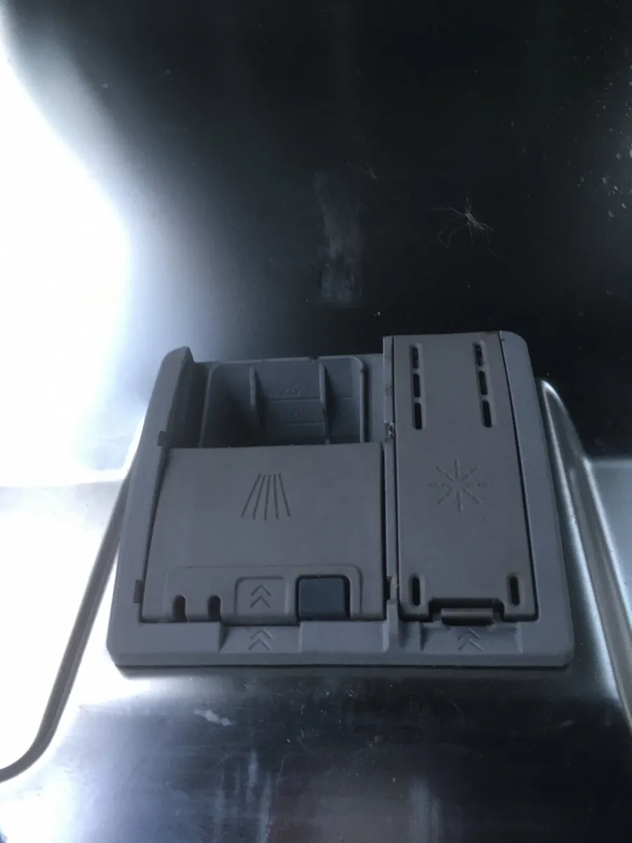 Bosch Integrated Dishwasher - Image 2