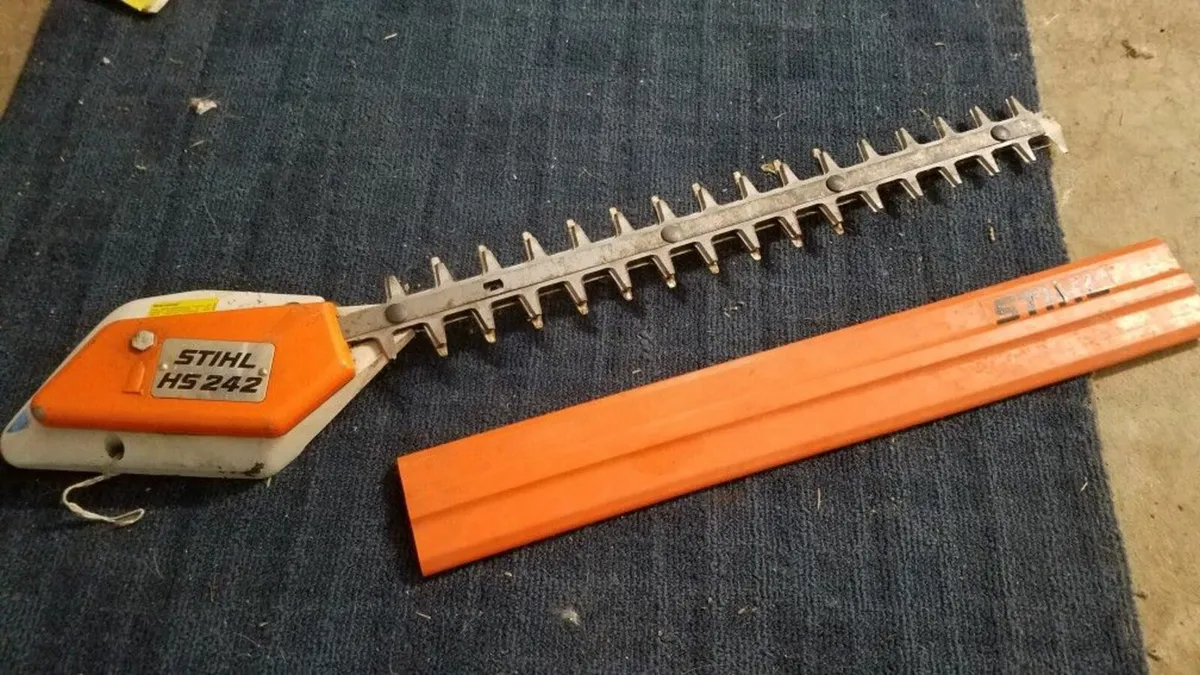 Stihl chainsaw - Image 4