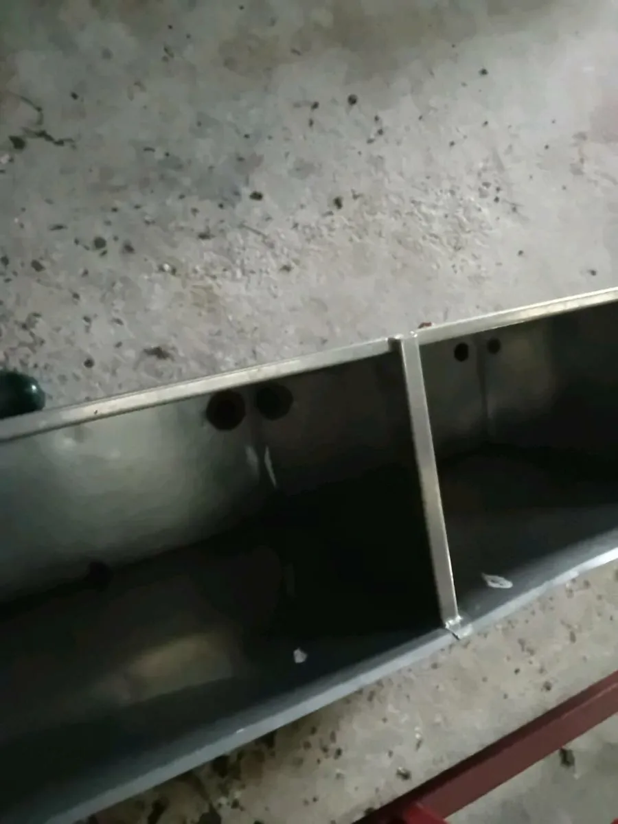 Wash trough - Image 1