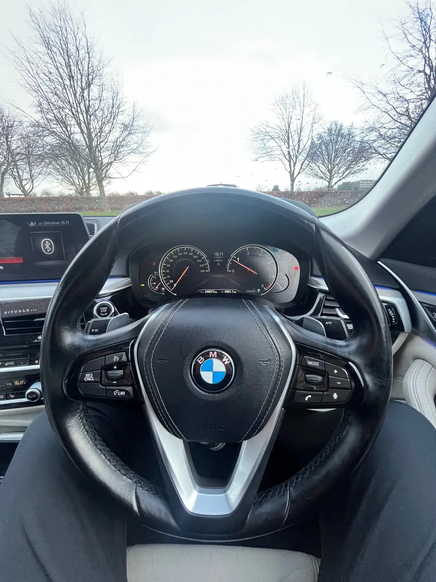 BMW 5-Series 2017 - Image 4
