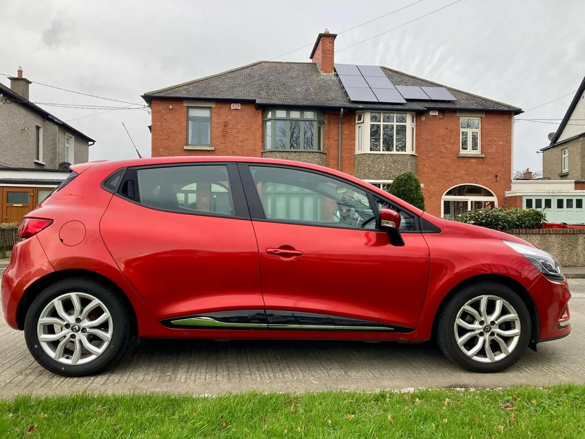 2018 Renault Clio Dynamique - Image 4