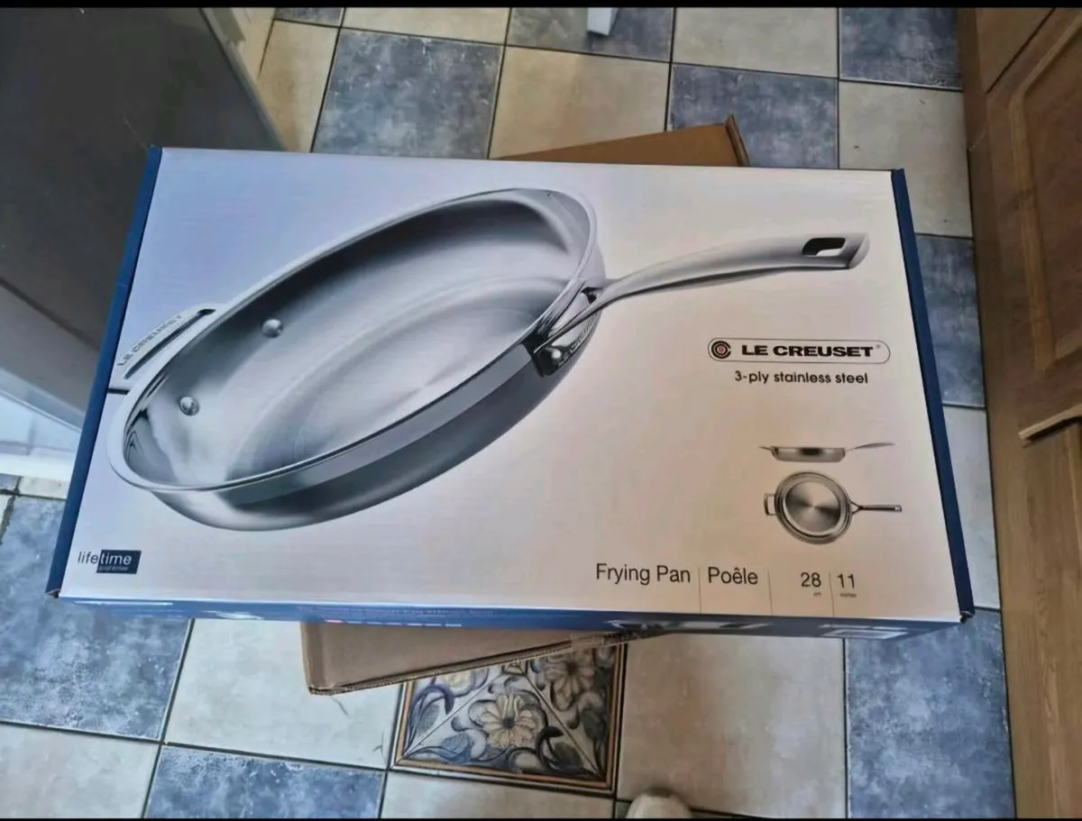 Le Creuset stainless steel frying pan - Image 2