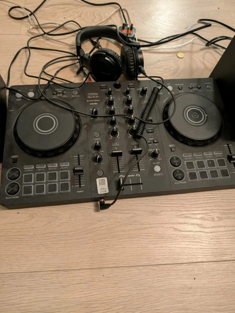 Pioneer dj controller - Image 1