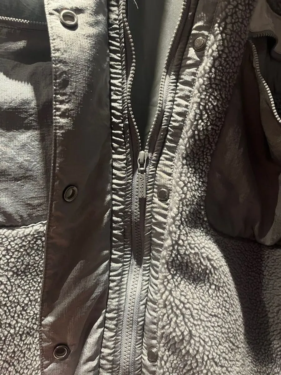 Adidas Originals Clover Patchwork Design Long Fleece Zip Jacket Women Outerwear Grey HK5256 - Image 3