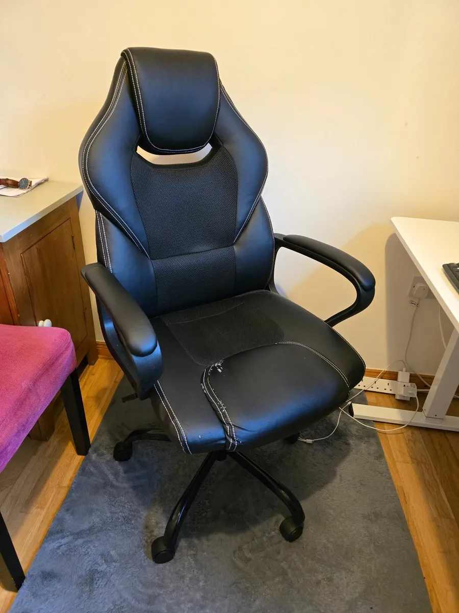 Office Chair - Image 1