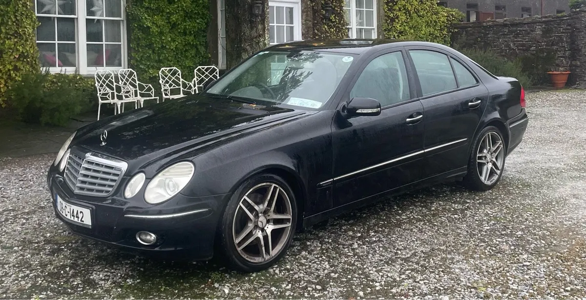 Mercedes E200 Kompressor - Image 1