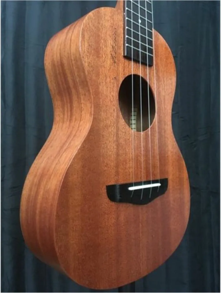 Ukulele Tenor - Mahogany  All Accessories Included - Image 4