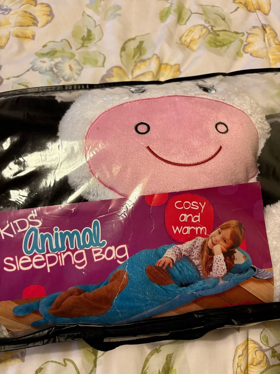 Child’s New Animal fleece sleeping bag - Image 1