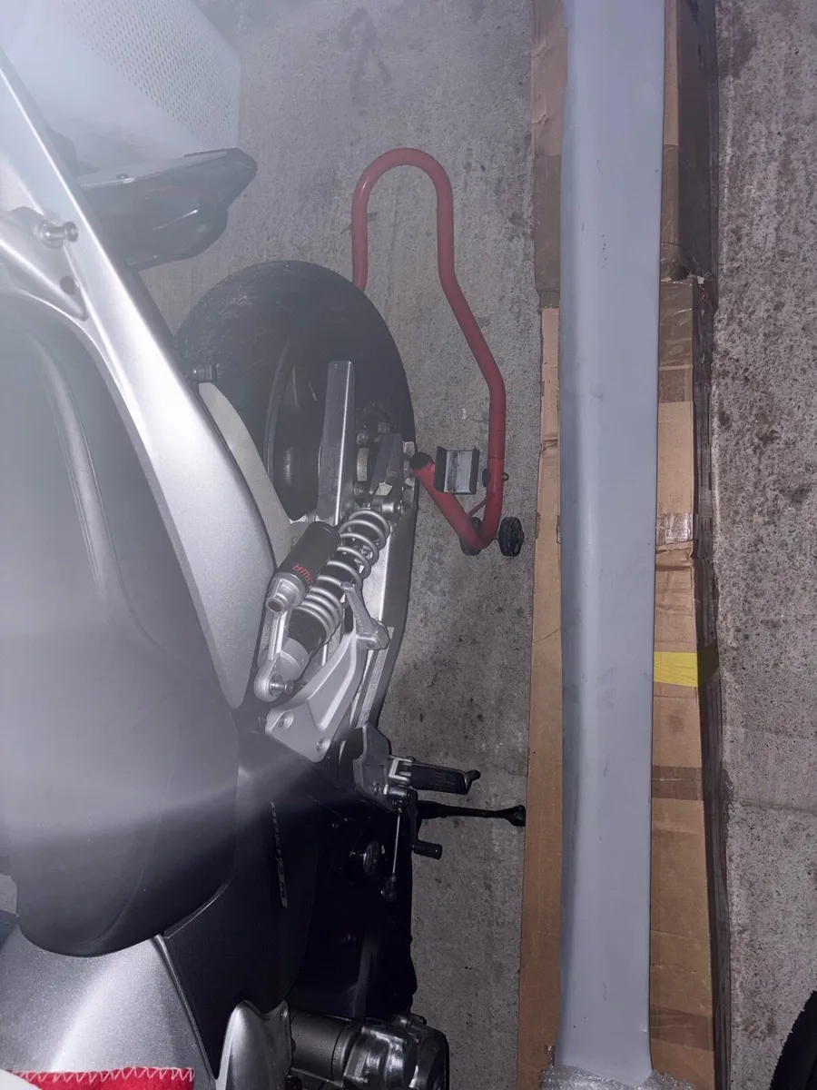 Opel Insignia side skirts/sills - Image 2