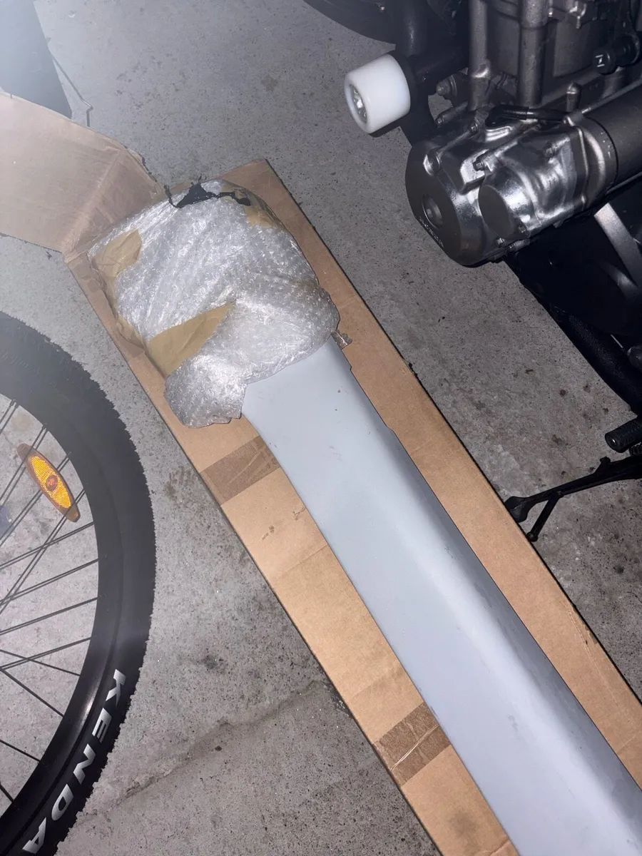 Opel Insignia side skirts/sills - Image 3