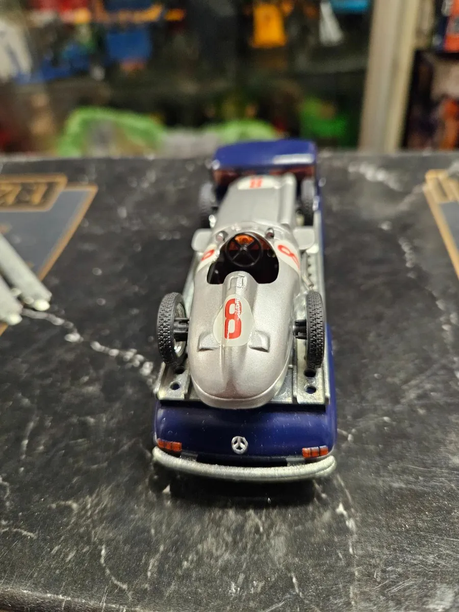 Corgi Conrad Mercedes Racing Car Transporter - Image 4