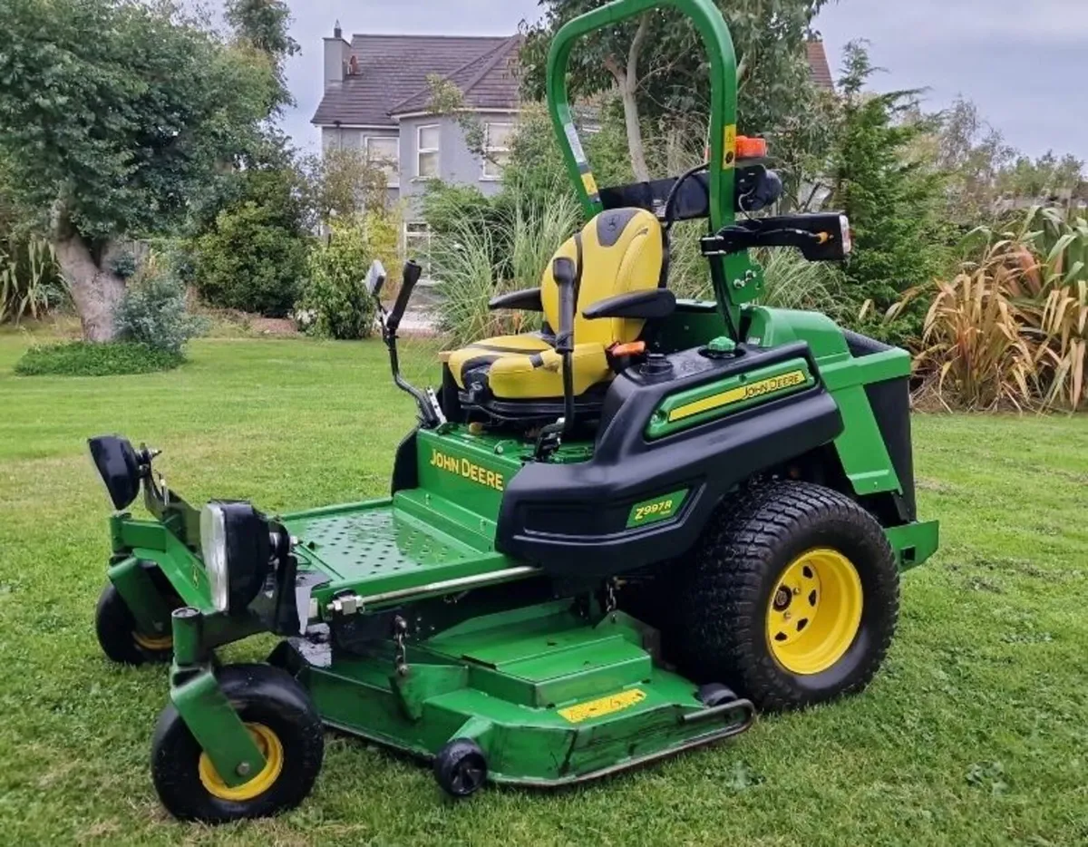 John Deere z997r 38hp ride on mower lawnmower - Image 2
