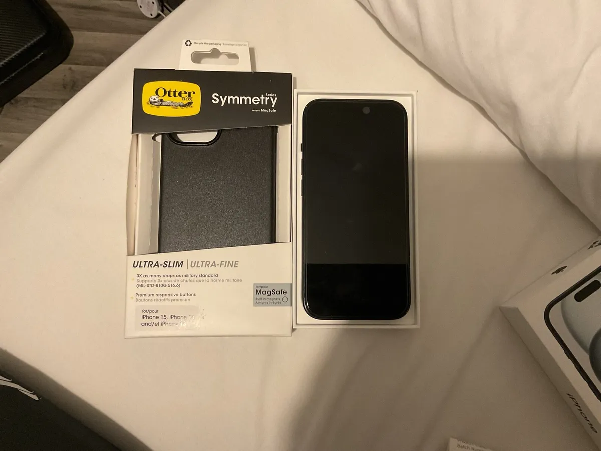 iPhone 15 128gb - Image 1