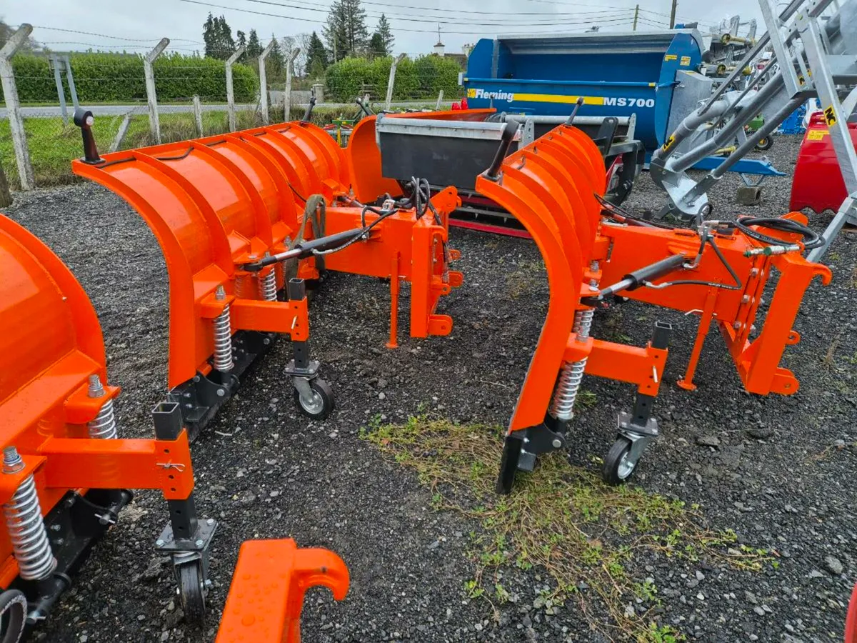 Snow ploughs - Image 3