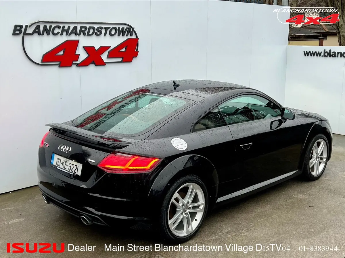 AUDI TT 2.0 TDI ARMANI BLACK ULTRA 190hp - Image 2