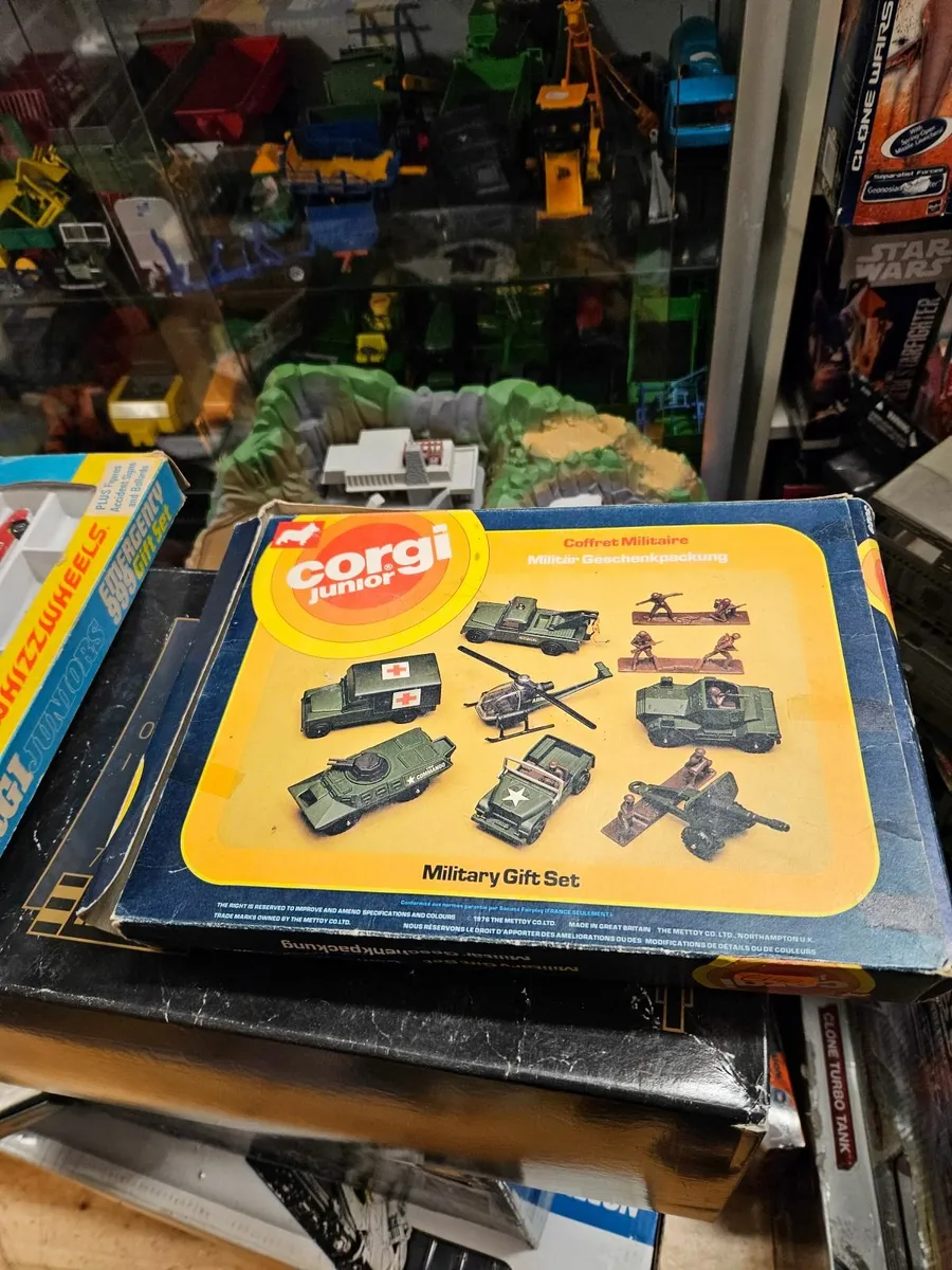 Corgi Juniors Military Set - Image 1