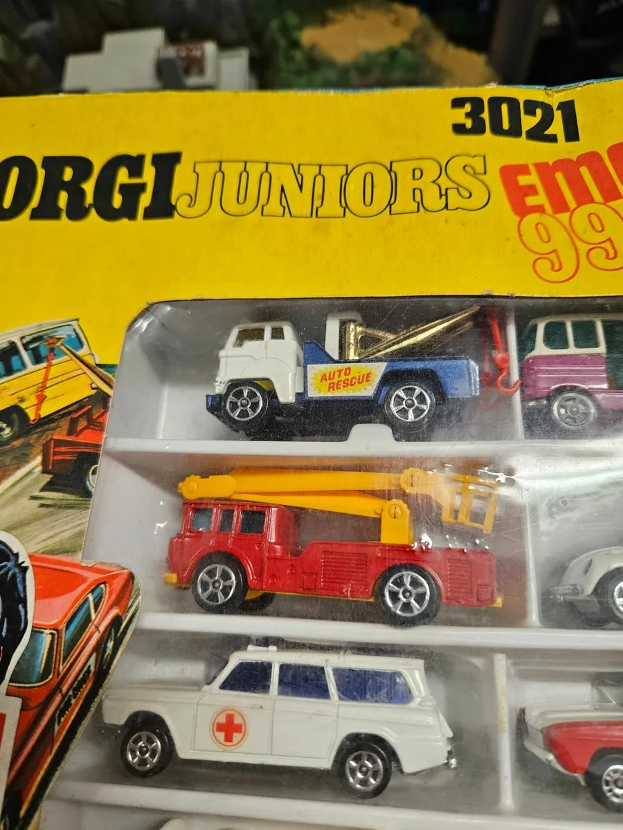 Vintage Corgi Juniors 1970's Fire and Rescue Set - Image 2