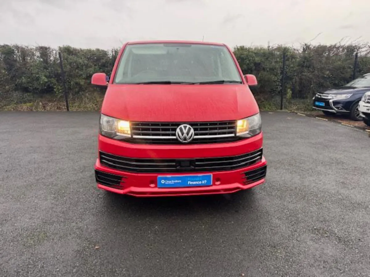 Volkswagen Transporter Factory Crew Cab LWB - Image 2