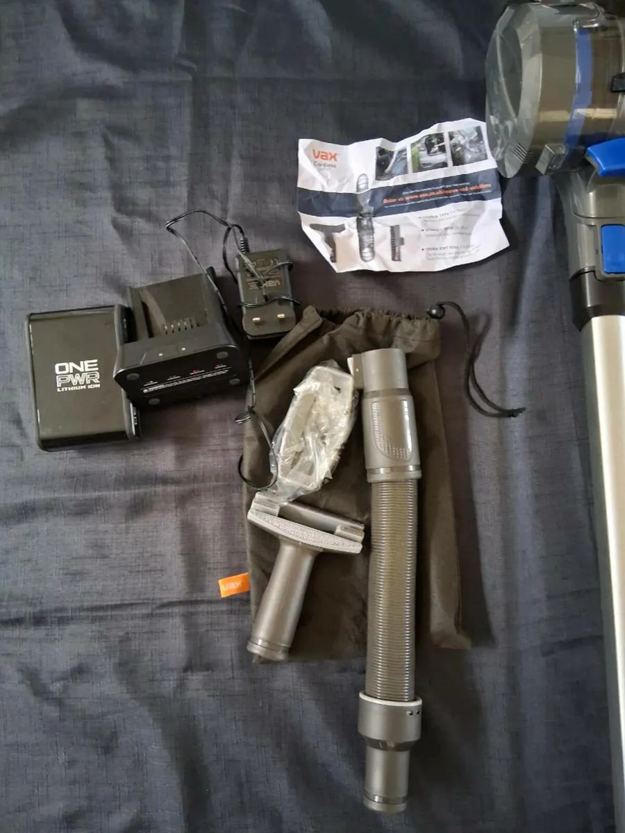 Vax Cordless Upright Hoover - Image 2