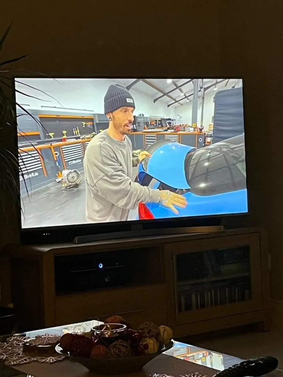 LG 55inch Ultra HD - Image 3