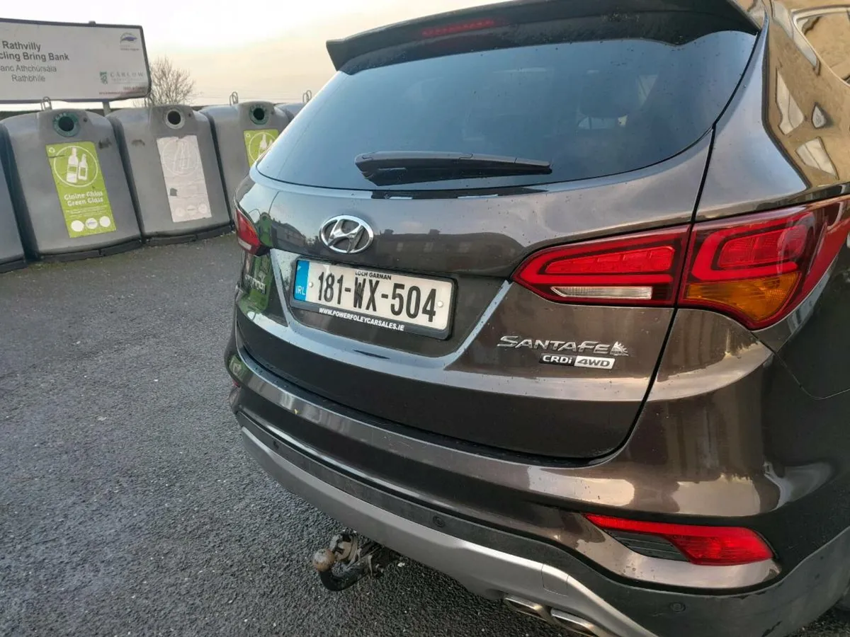 Hyundai Santa Fe Executive 4WD NCT Jan 2028 - Image 4