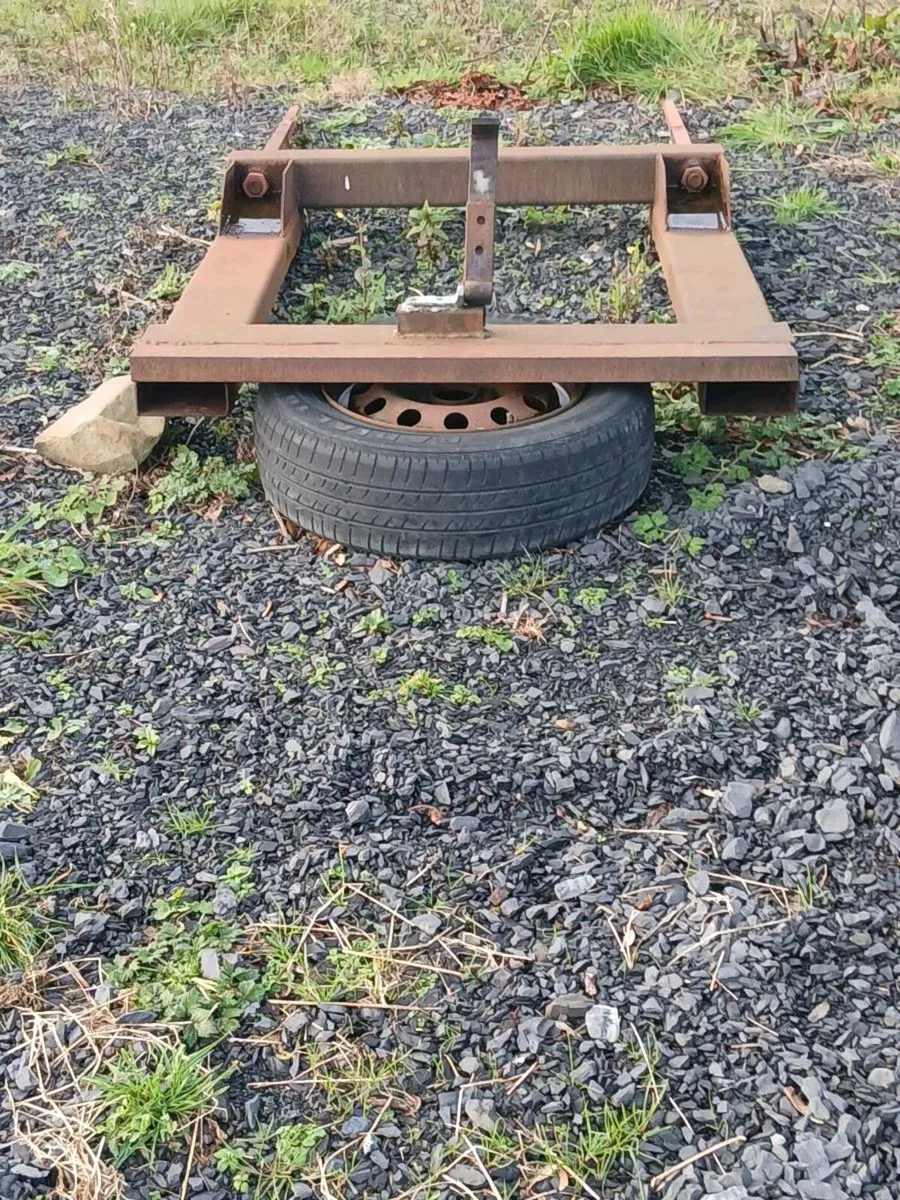 Forklift attachment for loading bales - Image 2