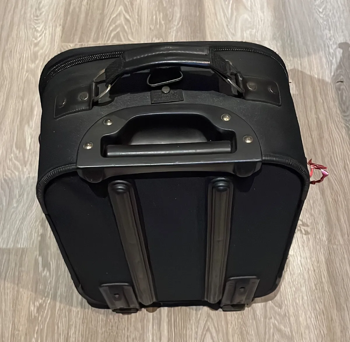 Cabin Bag / Small Suitcase - Image 1