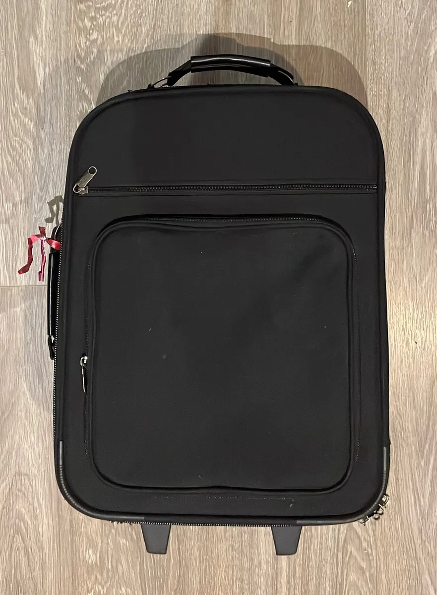 Cabin Bag / Small Suitcase - Image 2