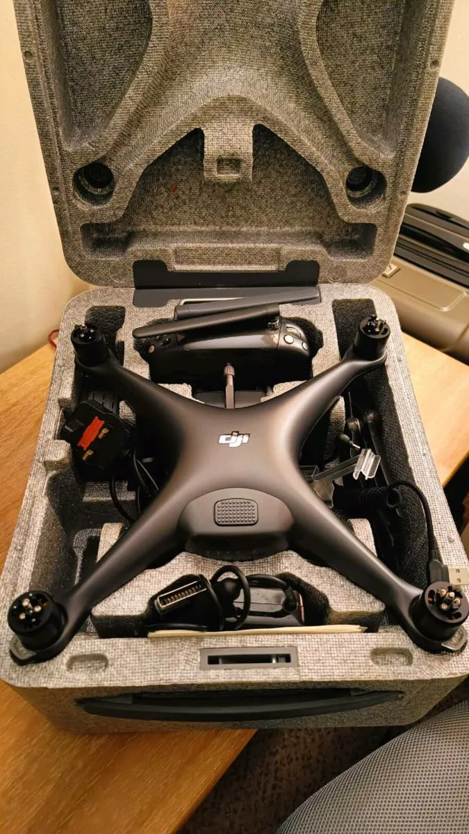 DJI Phantom 4 Pro Obsidian 4k Drone, 3-axis Gimbal - Image 3