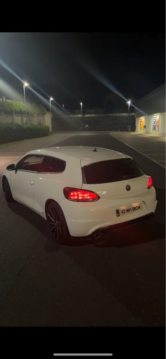 VW Scirocco 2.0 TDI - Image 2