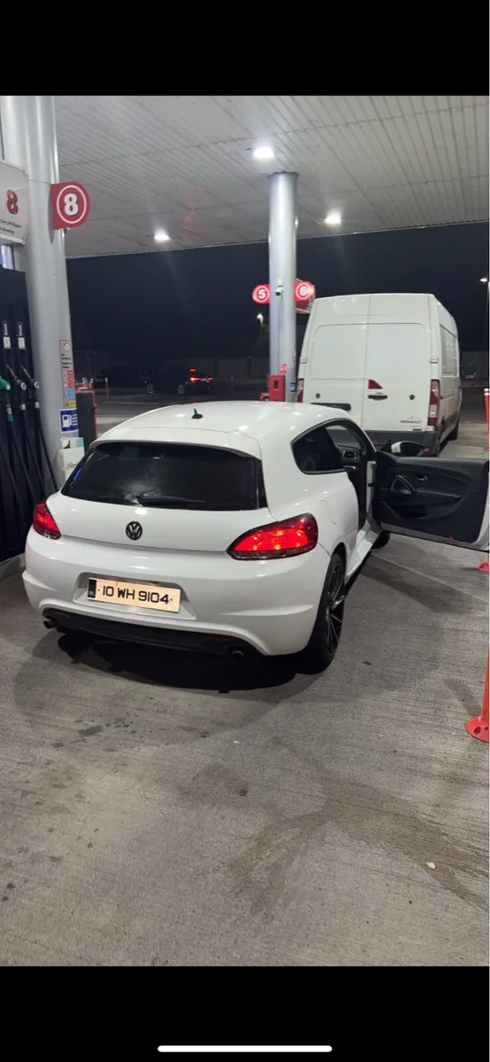 VW Scirocco 2.0 TDI - Image 3
