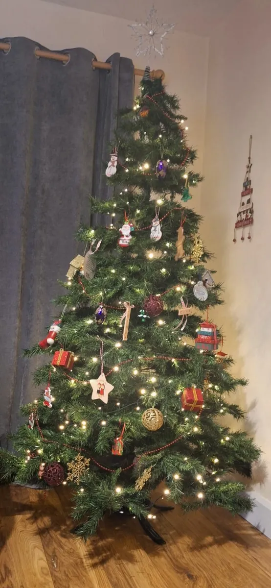 Christmas tree - Image 2