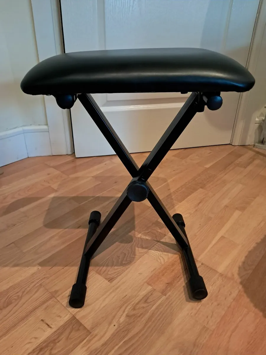 keyboard & stool - Image 3