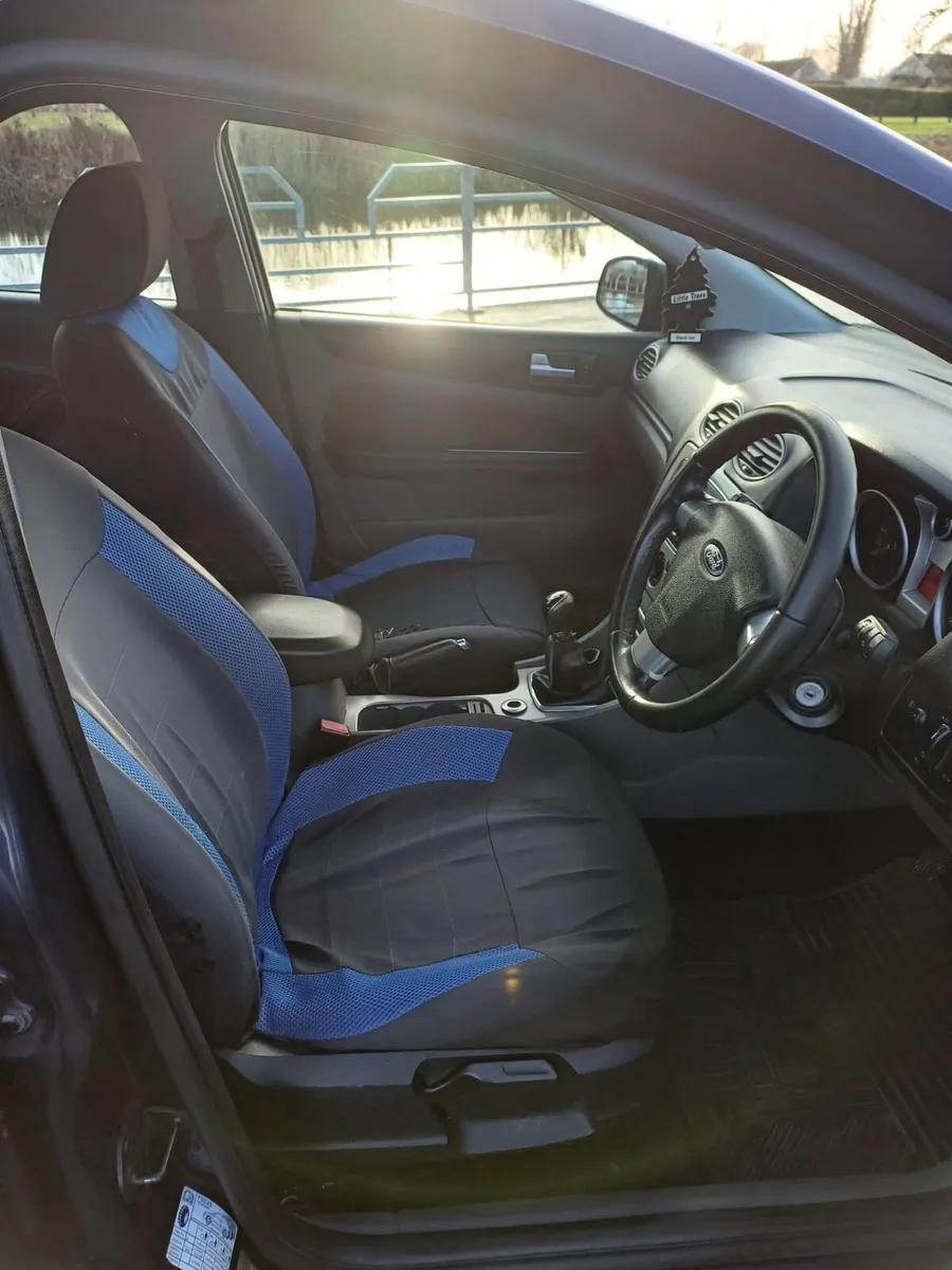 Ford Focus 1.6 diesel zetec - Image 4
