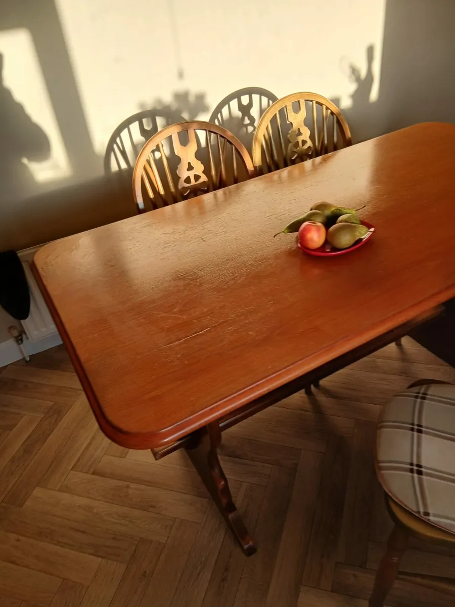 Kitchen Table & Chairs - Image 4