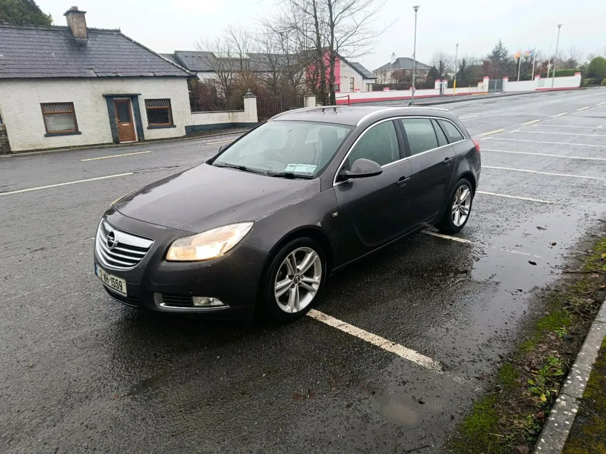 2012 Insignia se Long NCT - Image 2