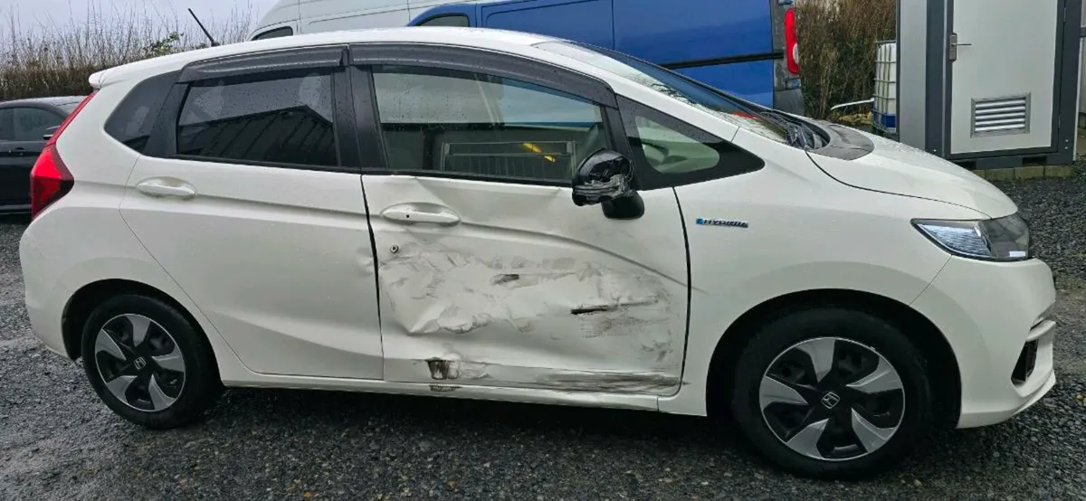 182 HONDA FIT - Image 3