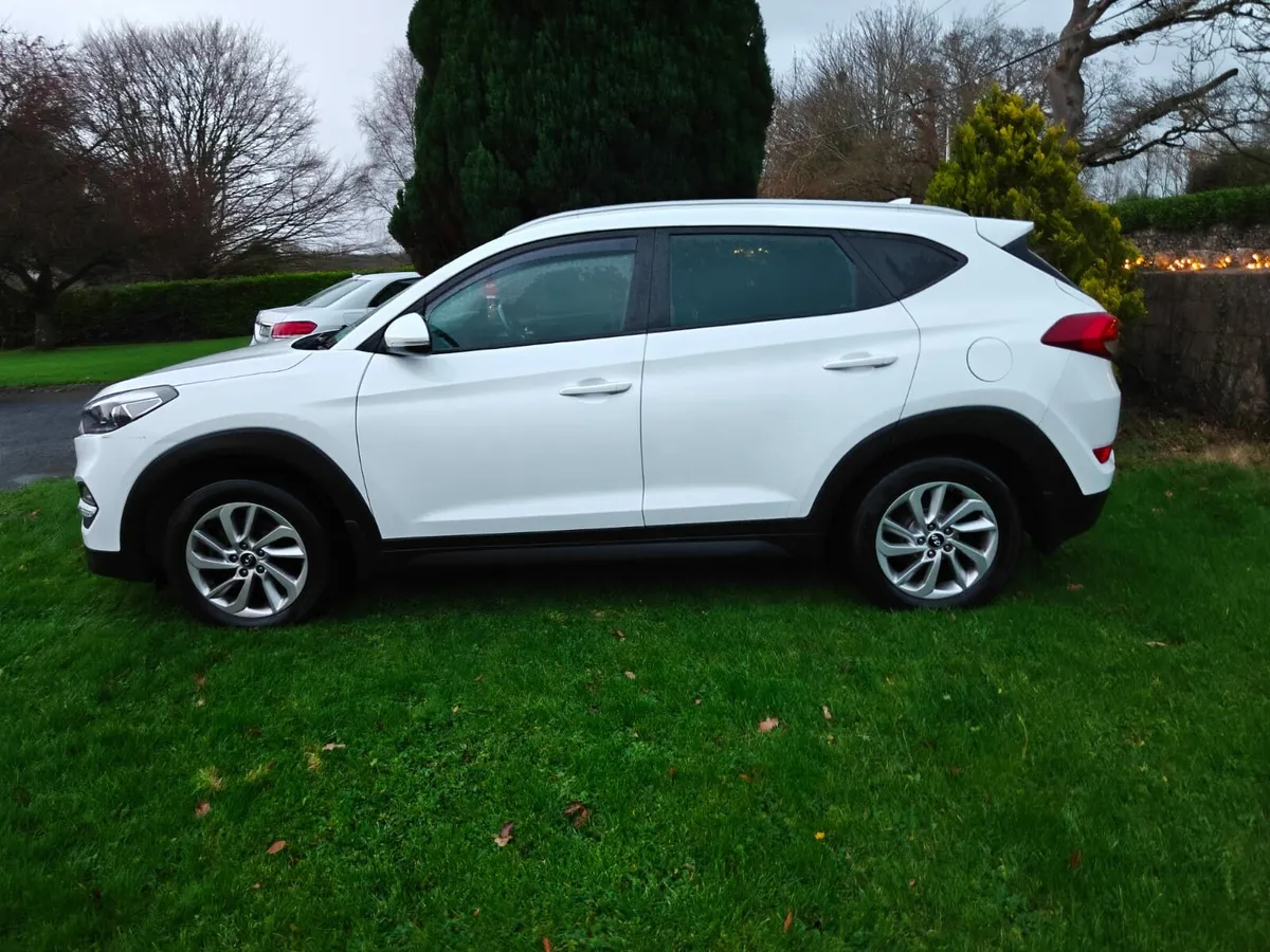 Hyundai Tuscon - Image 4