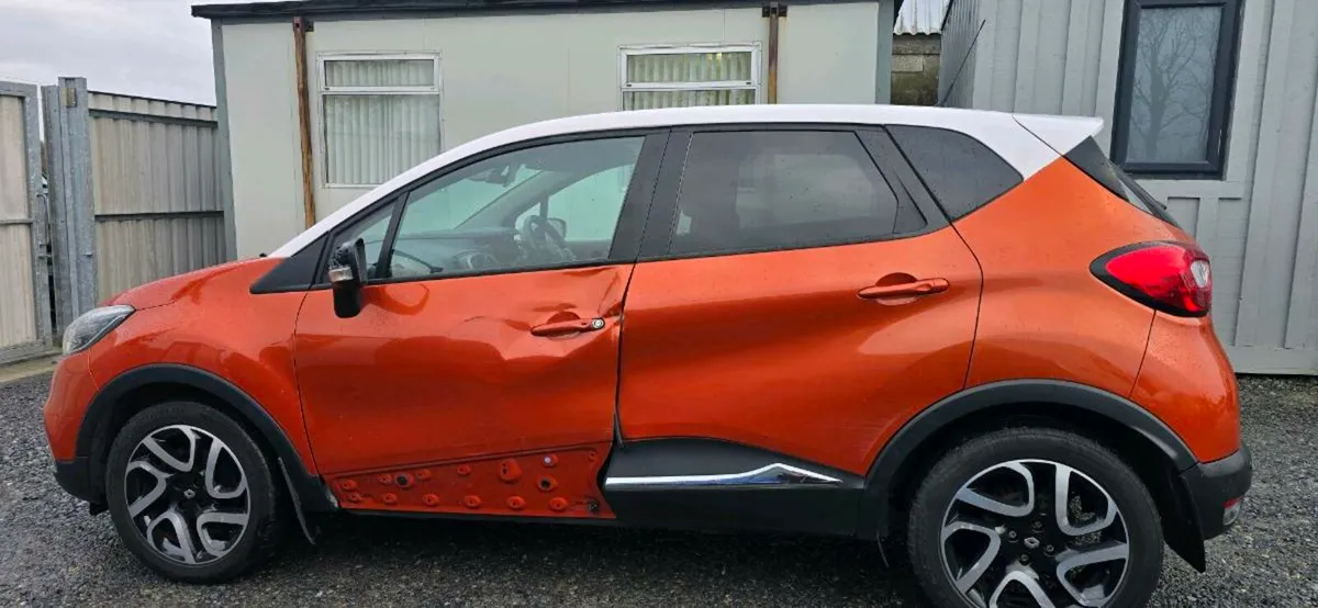 141 RENAULT CAPTUR AUTO - Image 4