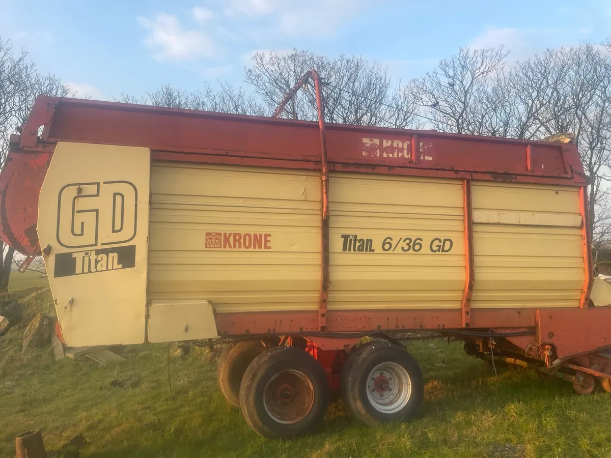 Krone Wagon For Sale - Image 4