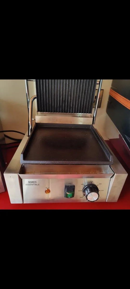 Panini grill machine - Image 3