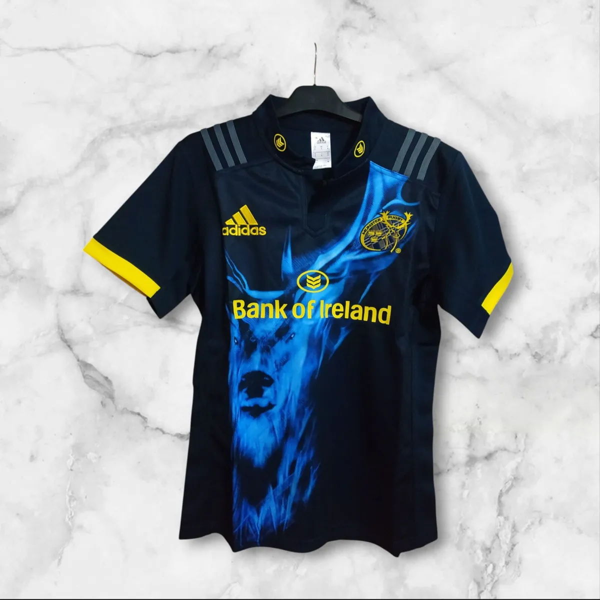 New MUNSTER RUGBY JERSEY , SIZE : SMALL - Image 1