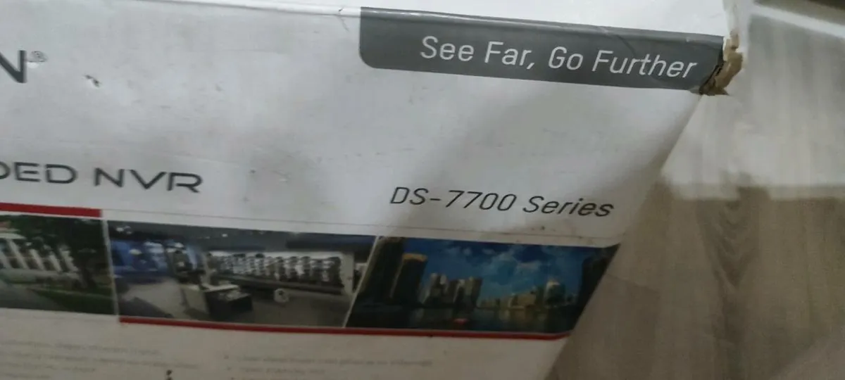 the set includes two professional camera recording - Image 2