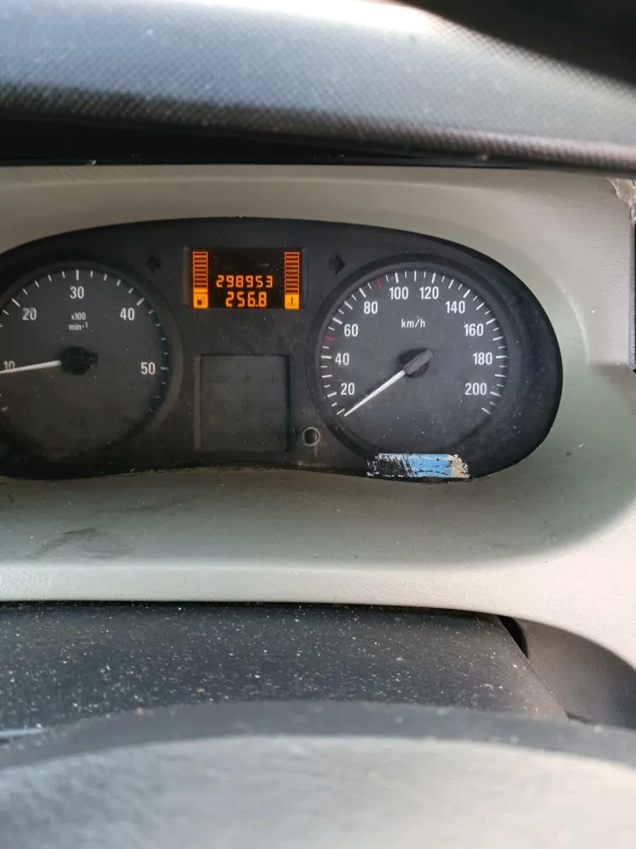 Opel Vivaro - Image 4