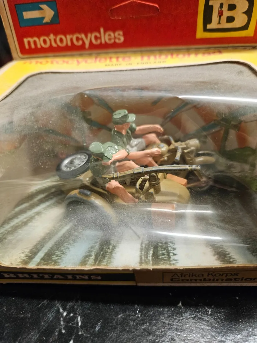 Vintage Britain's German WW2 Africa Korp Motorbike - Image 3