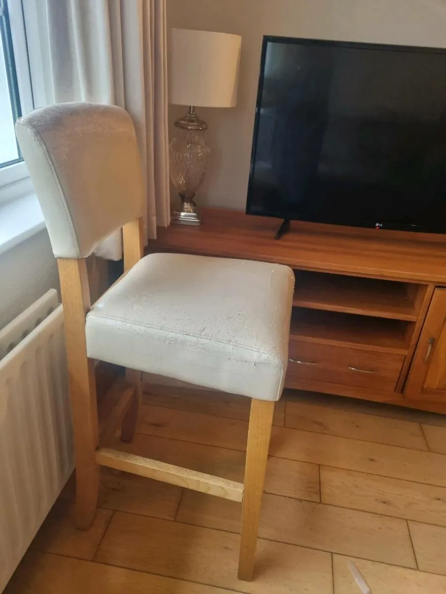 High Stools - Image 1