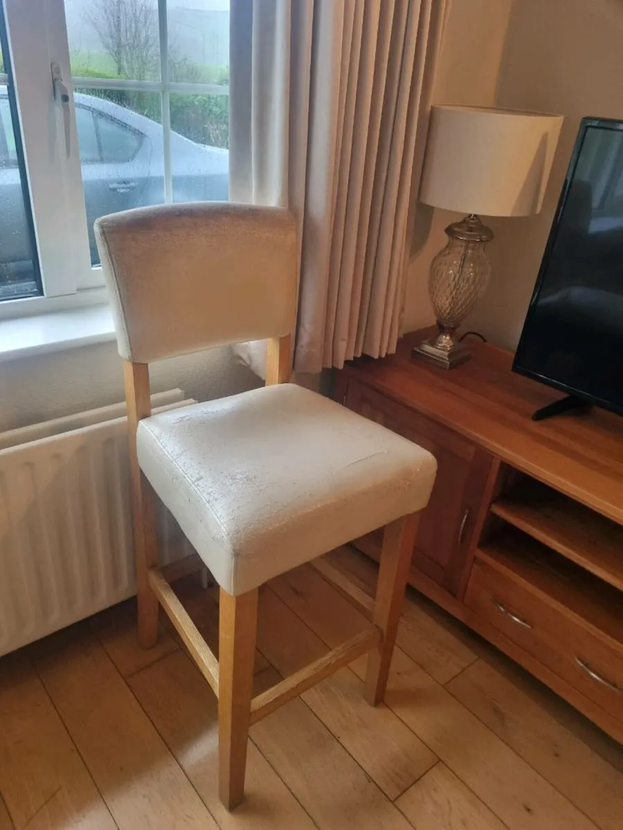 High Stools - Image 2