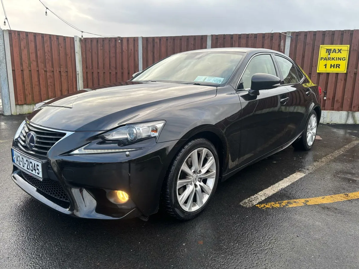 Lexus IS300H for sale - Image 1