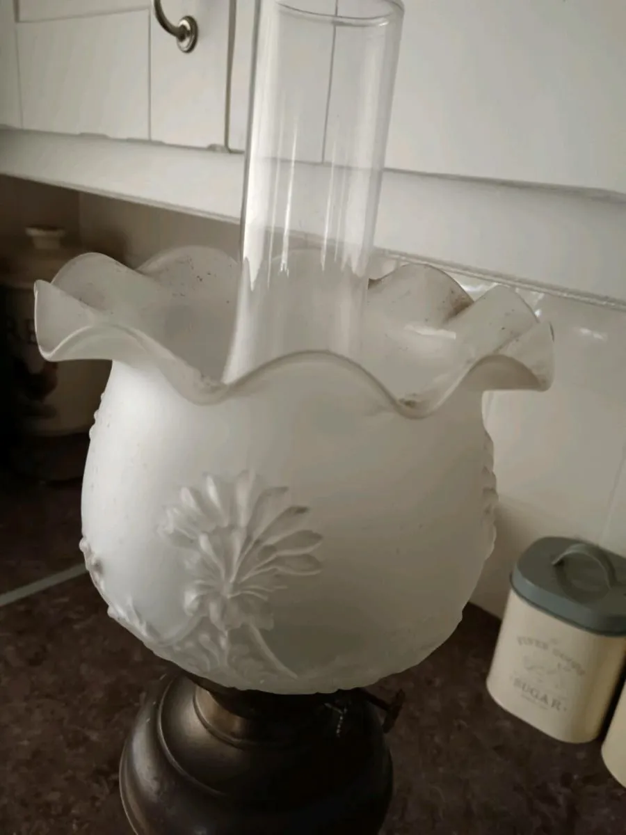 Vintage oil lamps - Image 2