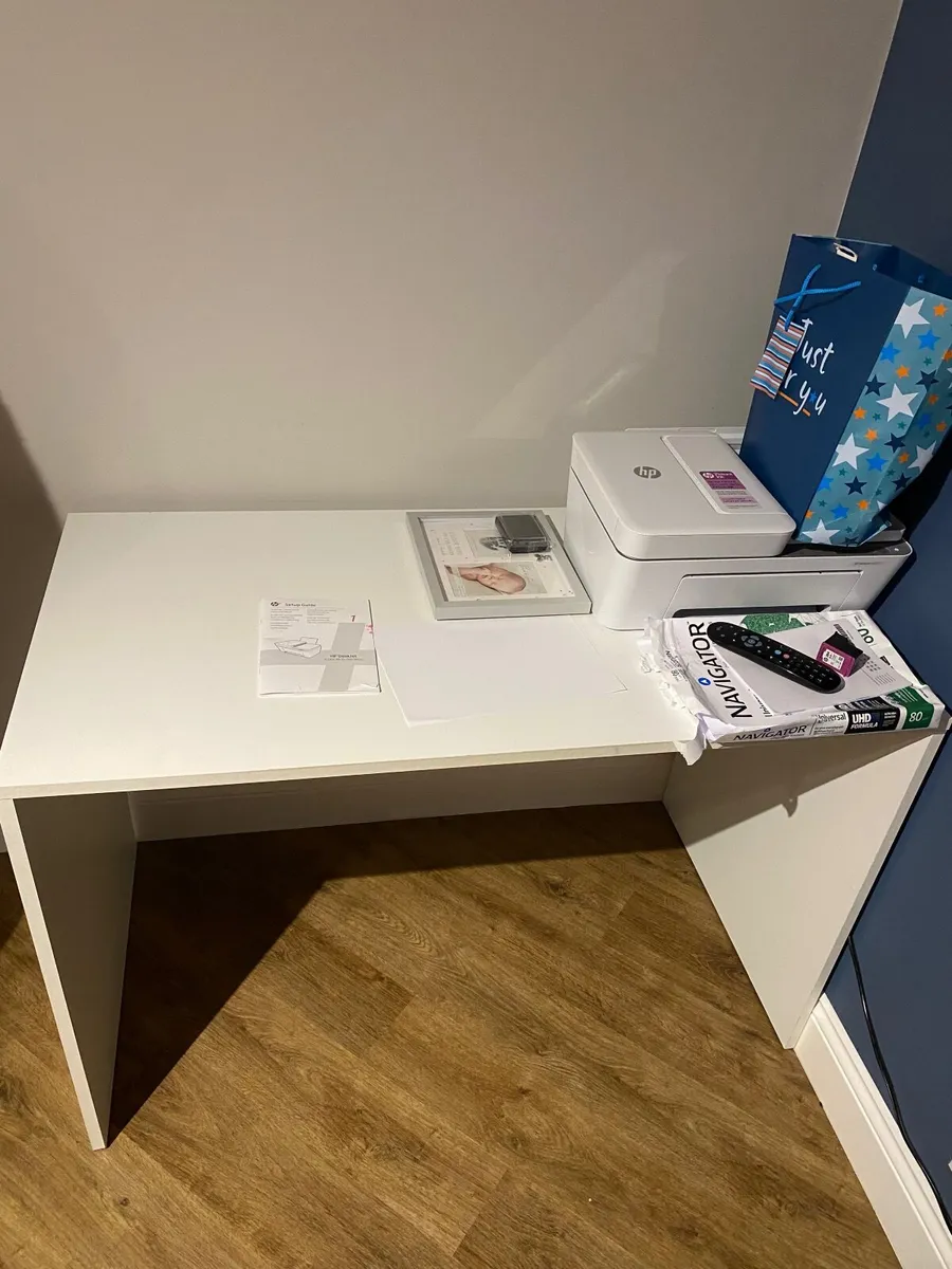 Computer desk - Image 2